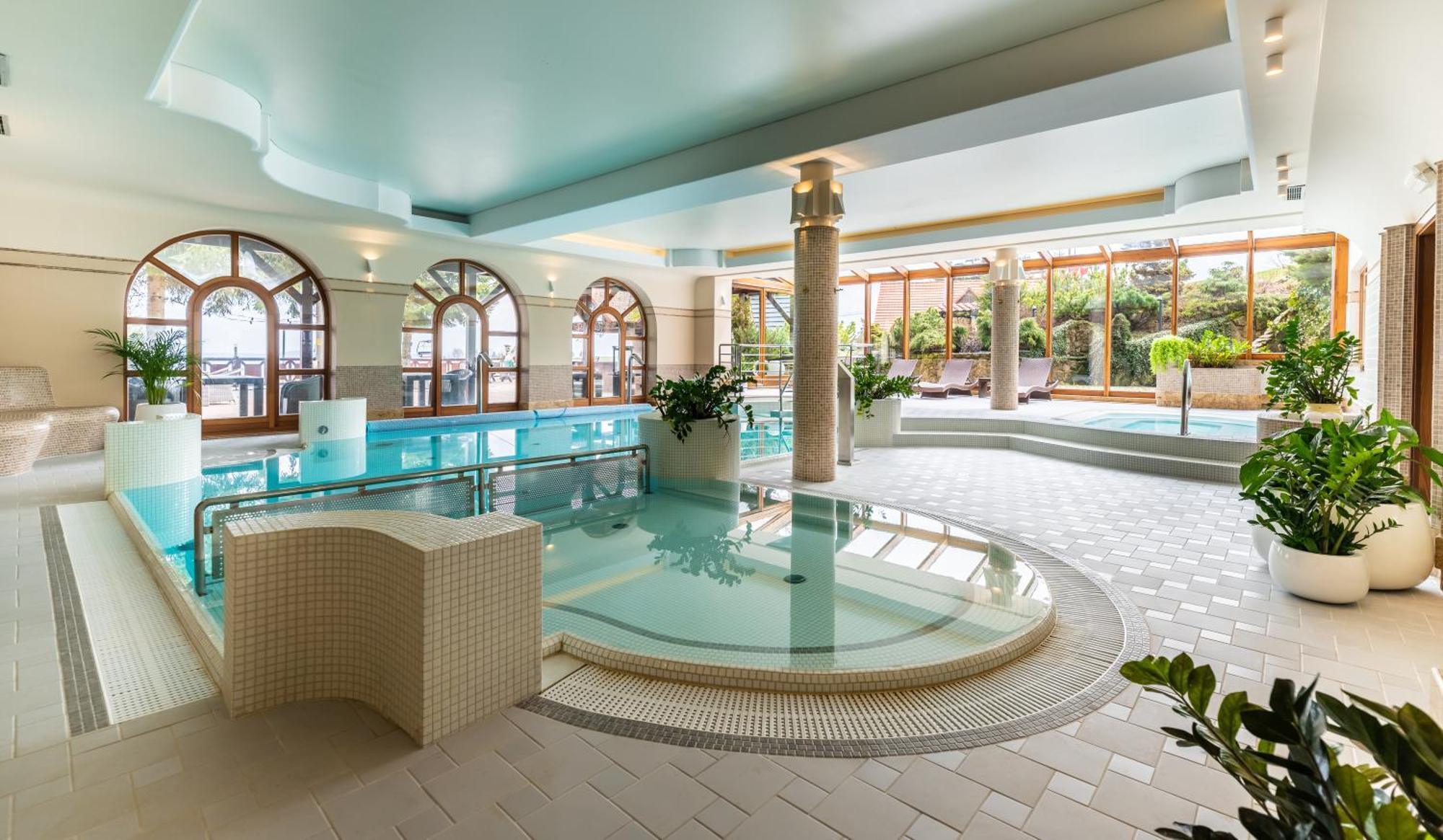 Vital&Spa Resort Szarotka Зеленець Екстер'єр фото